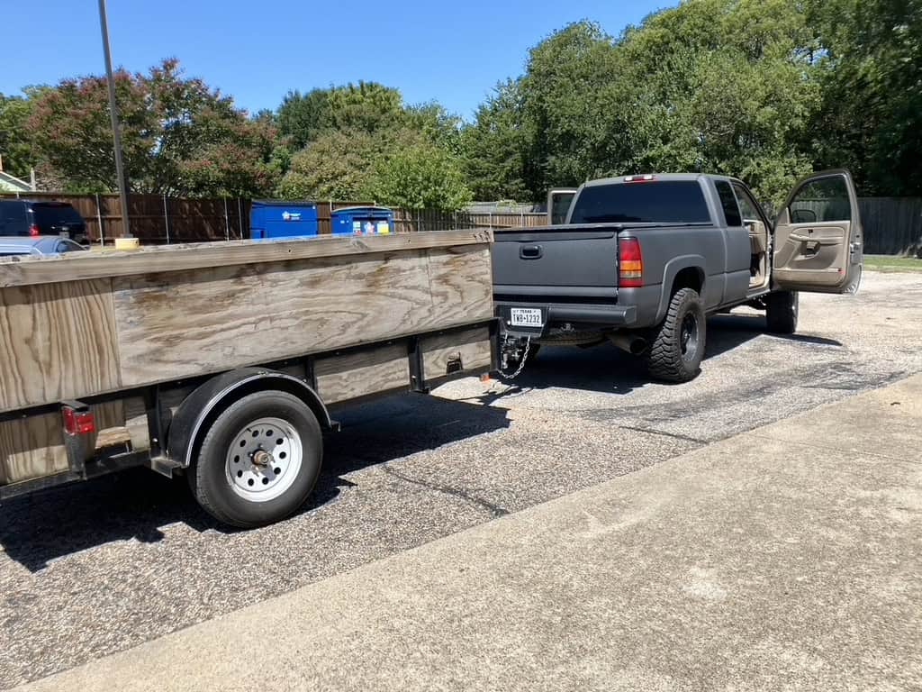 Jorge Ruiz and his truck